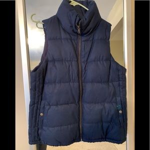 New w/o tags NAVY Blue Puffer vest